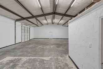 5051 David Strickland Rd, Fort Worth, TX à louer Photo intérieure– Image 1 sur 6