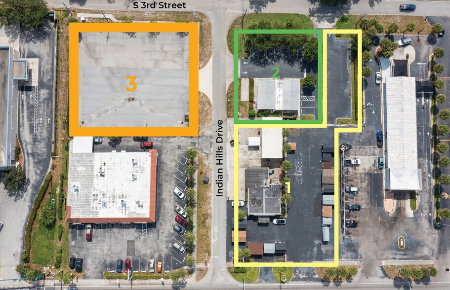 330 Indian Hills Dr, Fort Pierce, FL à vendre - Photo de l’immeuble – Image 3 sur 6