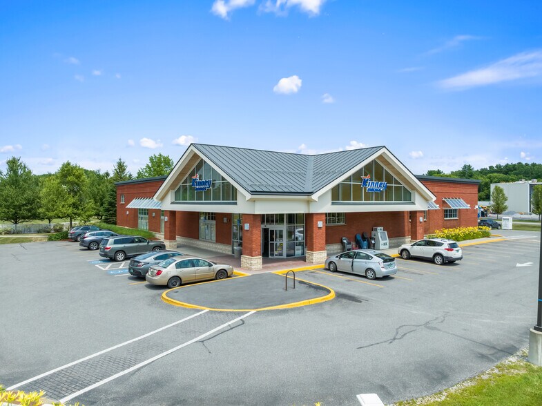 47 Executive Dr, Shelburne, VT à vendre - Photo de l’immeuble – Image 3 sur 8
