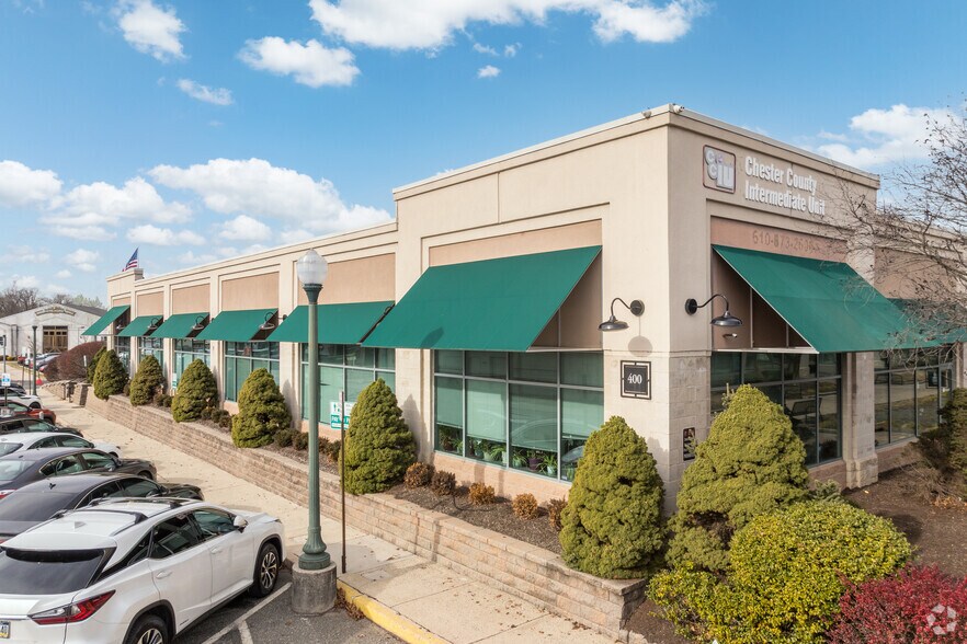 150 E Pennsylvania Ave, Downingtown, PA à vendre - Photo de l’immeuble – Image 2 sur 4