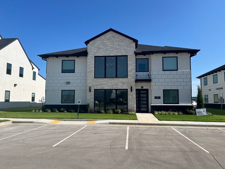 7631 E 126th St S, Bixby, OK à louer - Photo de l’immeuble – Image 1 sur 13