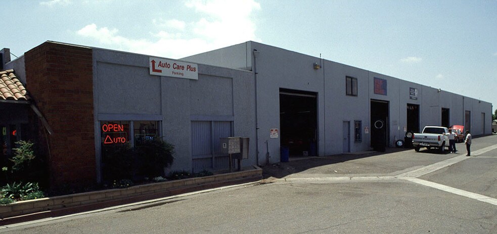 1030 N Main St, Orange, CA à louer - Autre – Image 2 sur 7