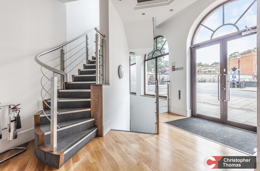 2-4 Sheet St, Windsor à louer - Photo intérieure – Image 2 sur 6