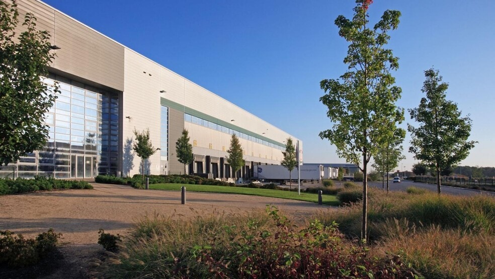Industriel/Logistique dans Moissy-Cramayel à louer - Photo de l’immeuble – Image 1 sur 8