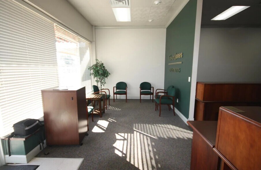 106 S Main St, Nashville, AR à vendre - Photo intérieure – Image 2 sur 2