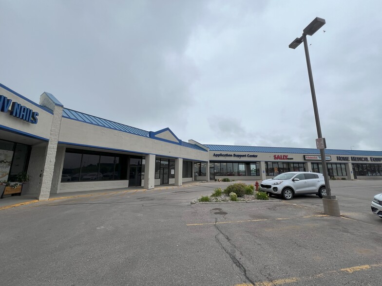 2255 N Haines Ave, Rapid City, SD à louer - Photo de l’immeuble – Image 3 sur 4