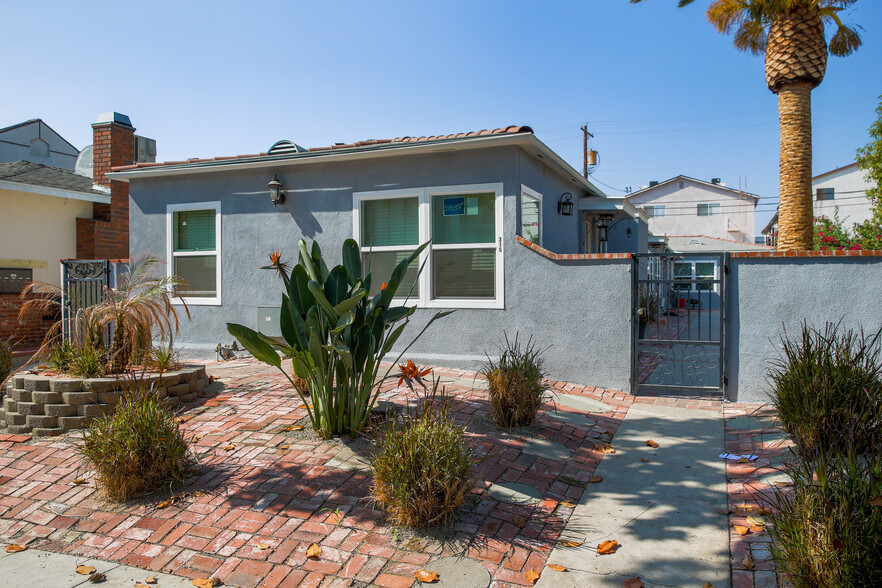 315 E Valencia Ave, Burbank, CA à vendre - Photo de l’immeuble – Image 3 sur 12