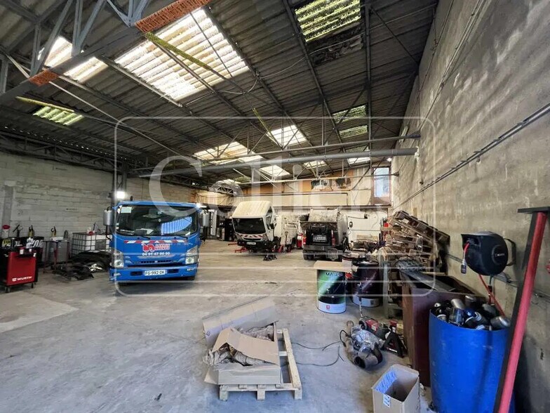 Bureau dans Rousset à louer - Photo de l’immeuble – Image 3 sur 14