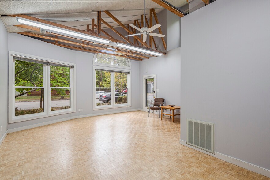 618 W Magnolia Ave, Louisville, KY à louer - Photo intérieure – Image 2 sur 12