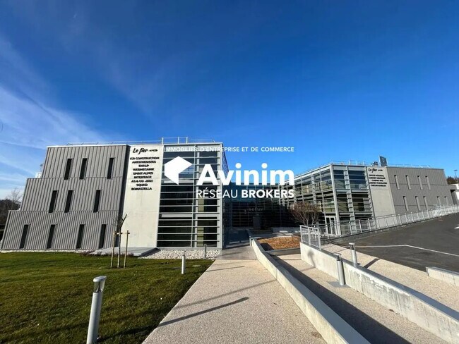 Plus de détails pour Bureau à louer