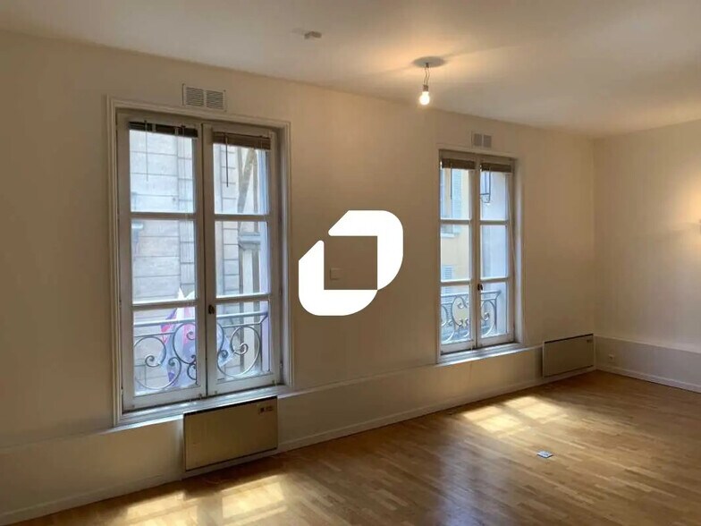 Bureau dans Saint-Germain-en-Laye à louer - Photo de l’immeuble – Image 1 sur 7