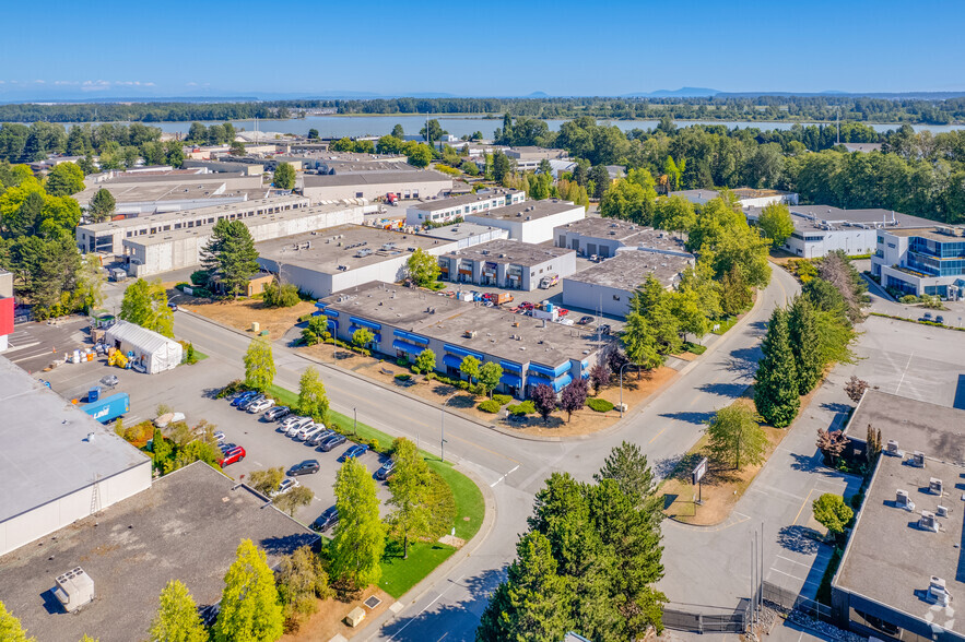 12180 Horseshoe Way, Richmond, BC à louer - Aérien – Image 2 sur 5