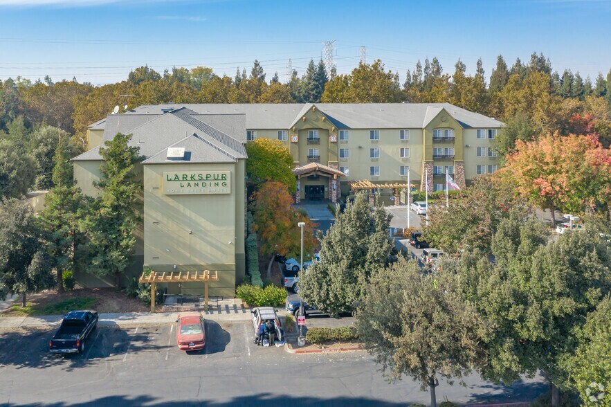 555 Howe Ave, Sacramento, CA à vendre - Photo de l’immeuble – Image 2 sur 5