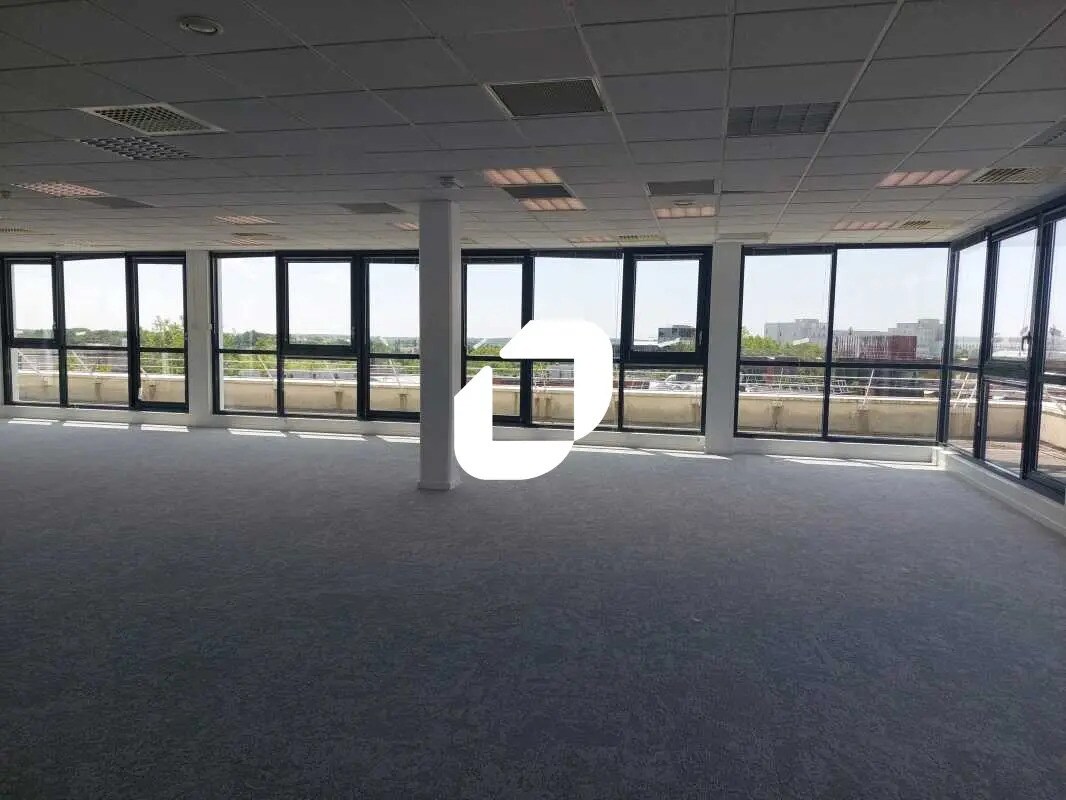 Bureau dans Guyancourt à vendre Photo de l’immeuble– Image 1 sur 16