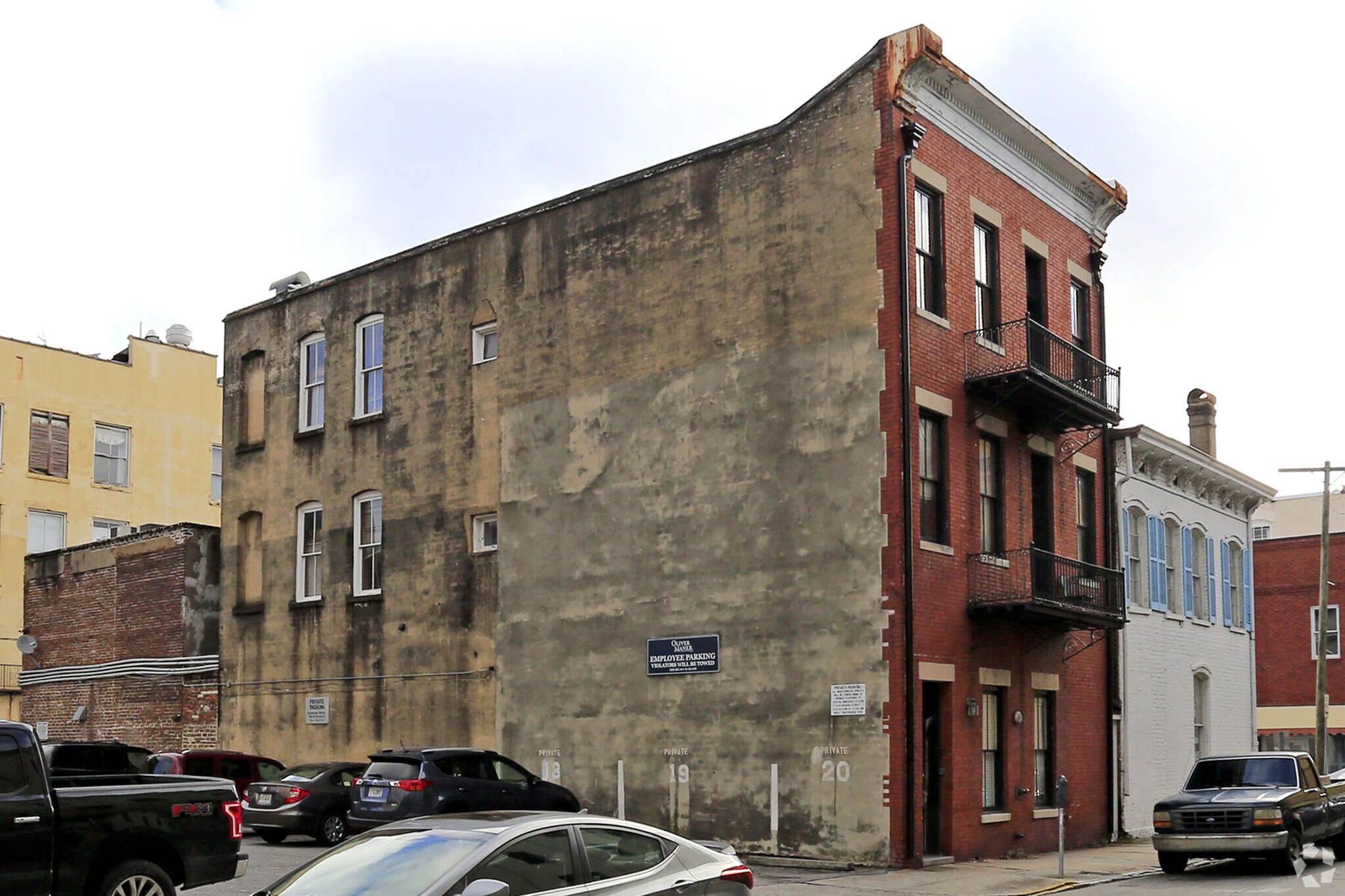 306 W State St, Savannah, GA à vendre Photo de l’immeuble– Image 1 sur 7