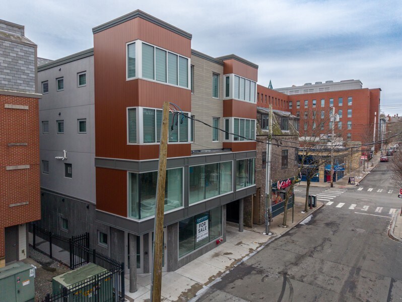 235 Meeting St, Providence, RI à vendre Photo principale– Image 1 sur 9