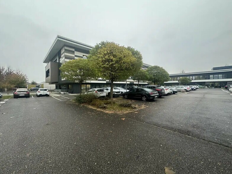 Bureau dans Schiltigheim à louer - Photo de l’immeuble – Image 1 sur 6