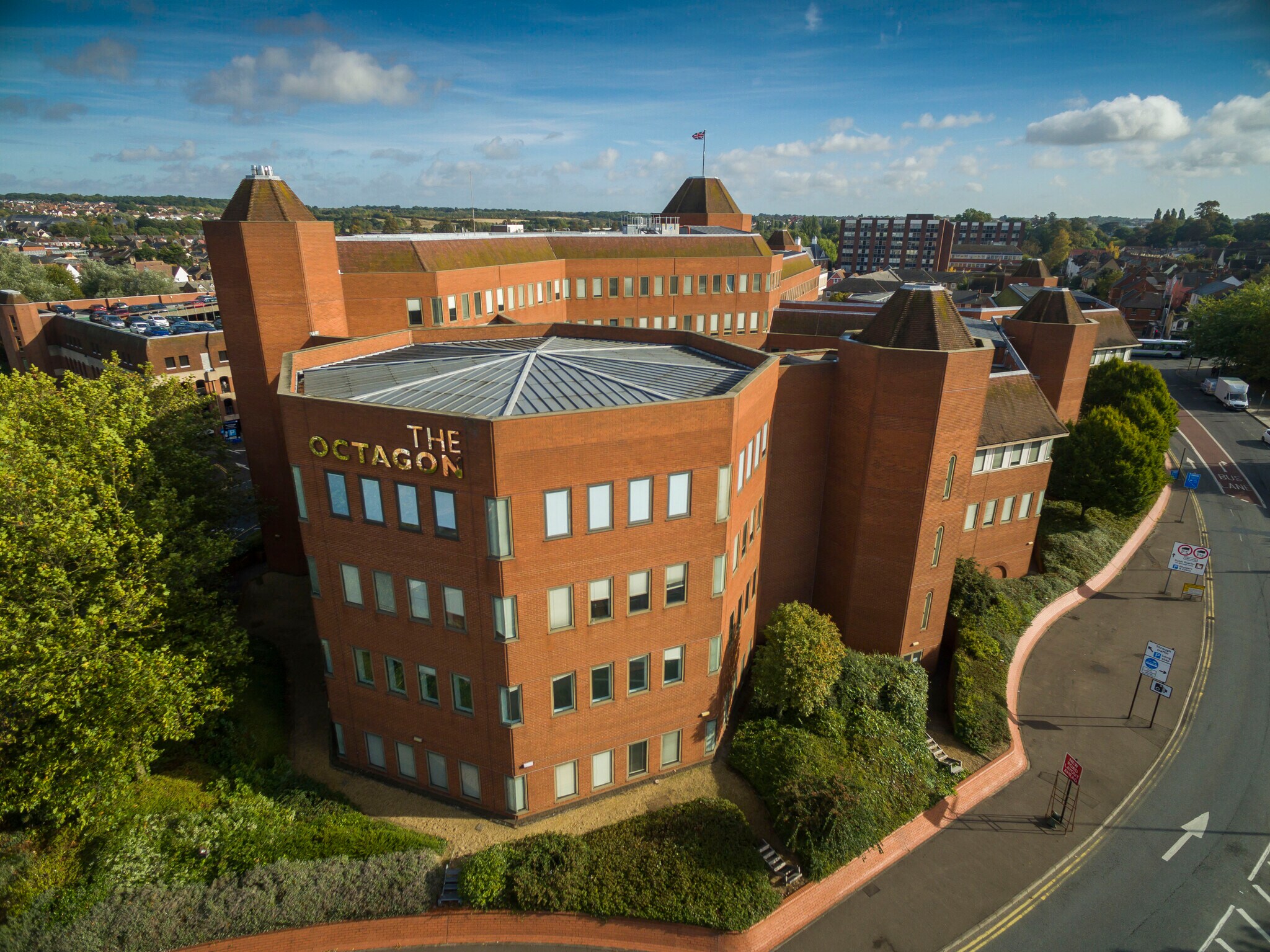 27-28 Middleborough, Colchester à louer Photo principale– Image 1 sur 86