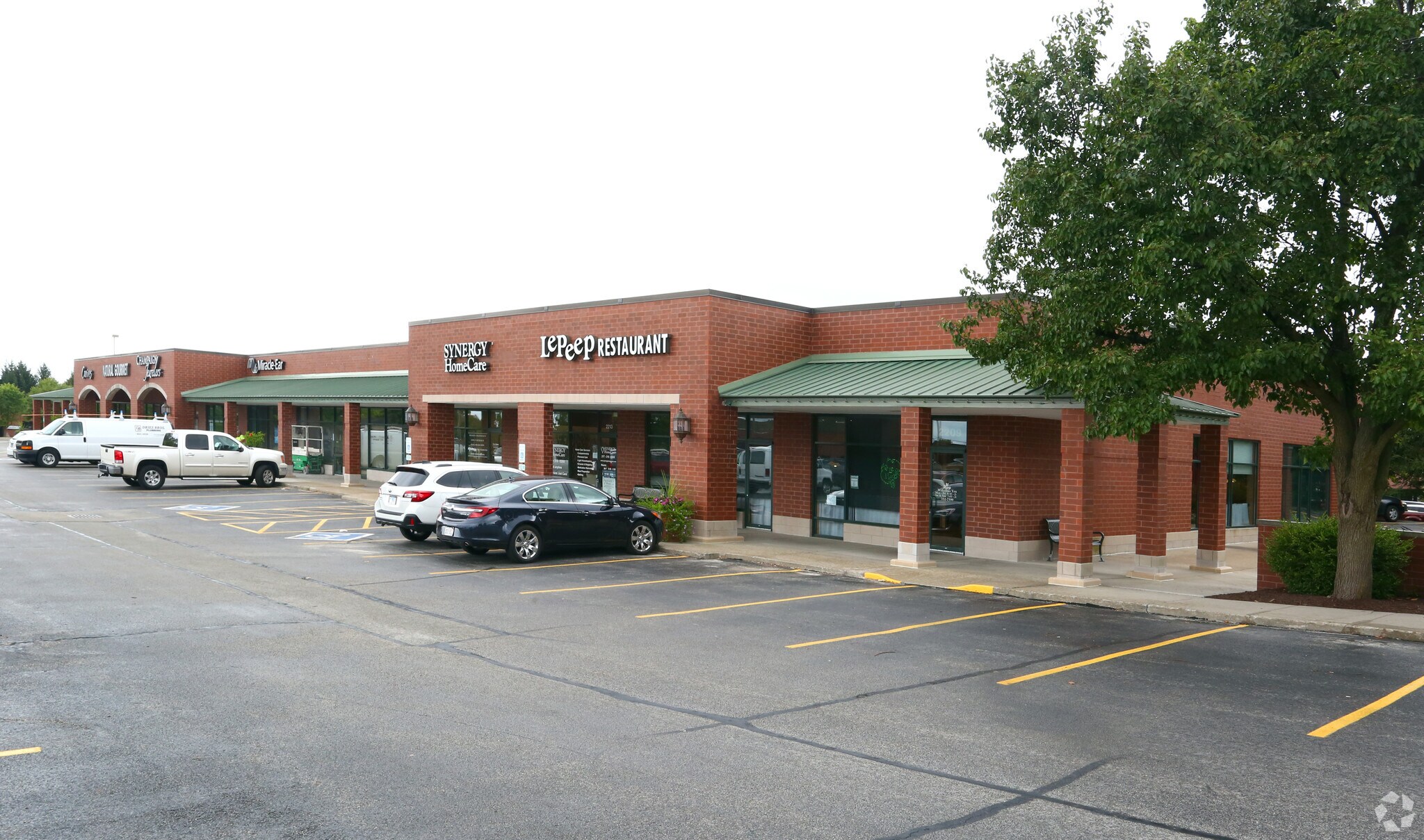 2211-2229 S Neil St, Champaign, IL à vendre Photo principale– Image 1 sur 6