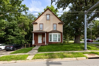 Plus de détails pour 830 E Burlington St, Iowa City, IA - Logement à vendre