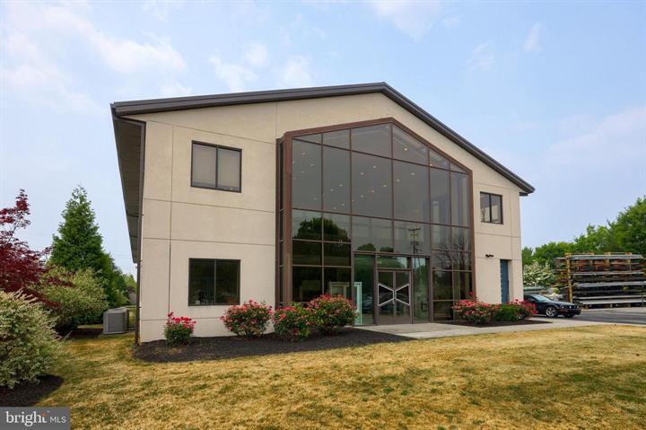 206 W Kendig Rd, Willow Street, PA à louer - Photo de l’immeuble – Image 3 sur 15