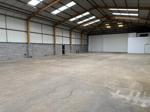 Rivermead Rd, Londres à louer Photo intérieure– Image 2 sur 3