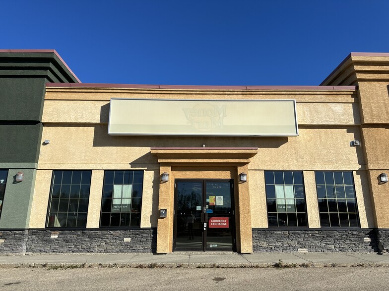 3732 Kepler St, Whitecourt, AB à louer - Photo de l’immeuble – Image 3 sur 10