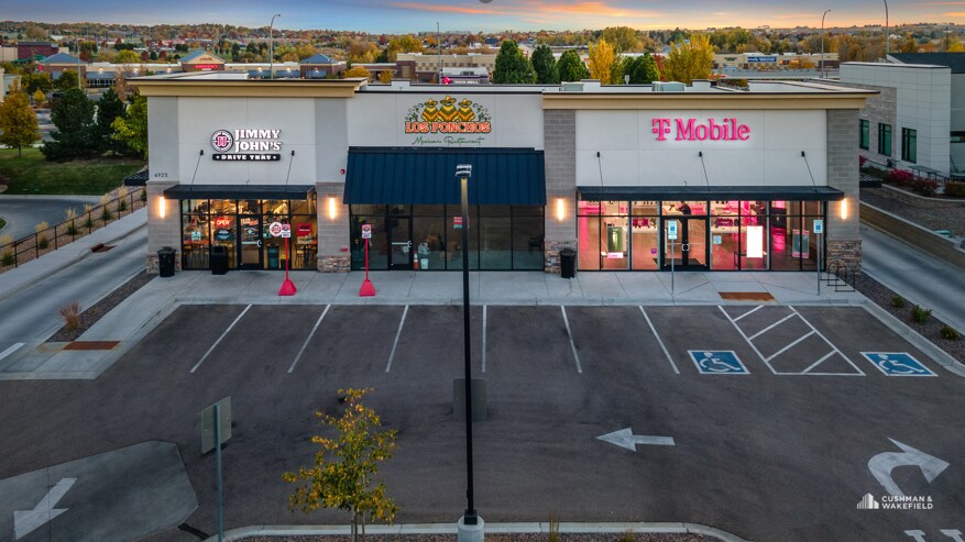 6925 W 10th St, Greeley, CO à louer - Photo de l’immeuble – Image 2 sur 3