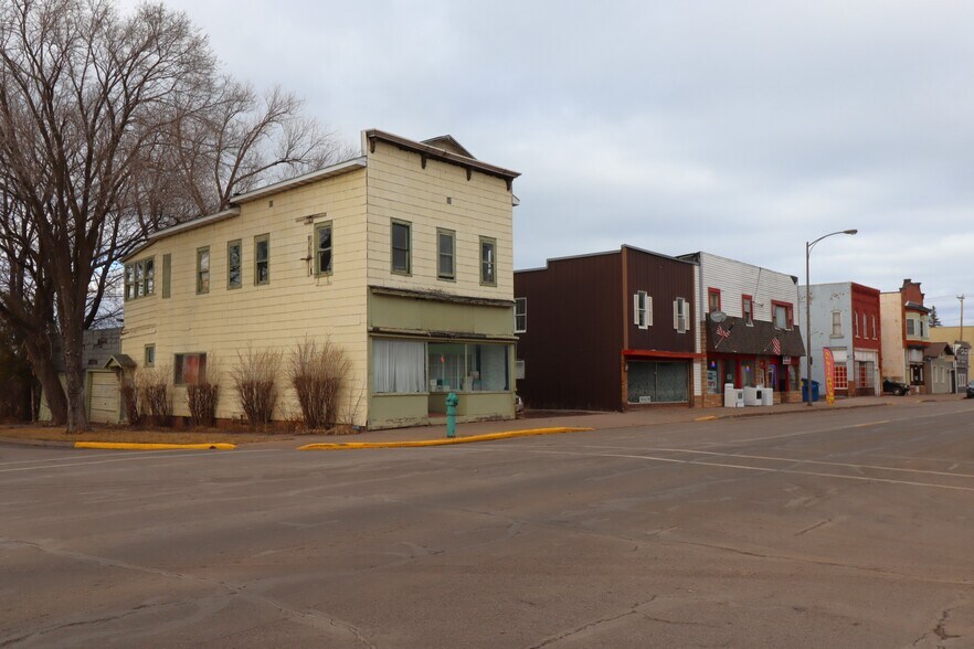 607 Main St E, Ashland, WI à vendre - Photo de l’immeuble – Image 2 sur 6