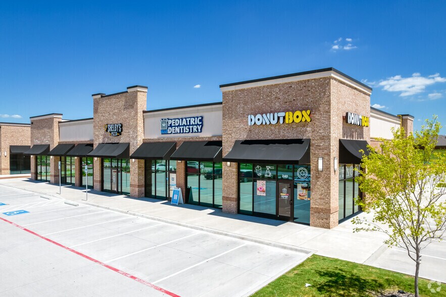 210-260 N Coit Rd, McKinney, TX à louer - Photo principale – Image 1 sur 8