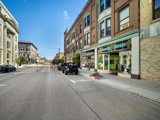 Plus de détails pour 921-931 8th St, Manitowoc, WI - Bureau à vendre