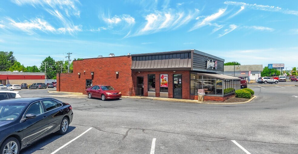 1075 S State St, Ephrata, PA à vendre - Photo de l’immeuble – Image 2 sur 5