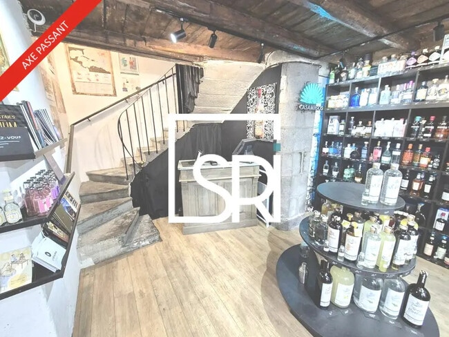 Plus de détails pour Local commercial à louer