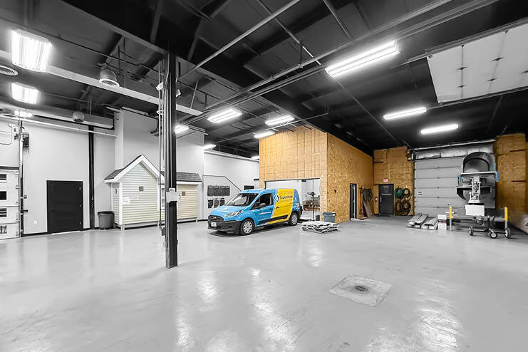 3300 NW 101st St, Urbandale, IA à louer - Photo de l’immeuble – Image 3 sur 26