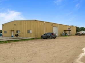 1209-1211 Bensdale Rd, Pleasanton, TX à louer Photo intérieure– Image 1 sur 22