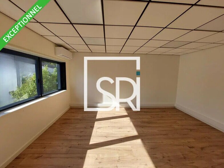 Bureau dans Thiers à louer - Photo intérieure – Image 3 sur 22