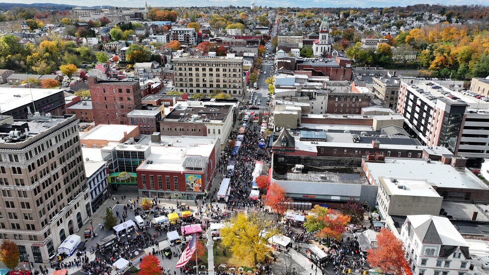 58 Centre Sq, Easton, PA à vendre - Photo de l’immeuble – Image 3 sur 35