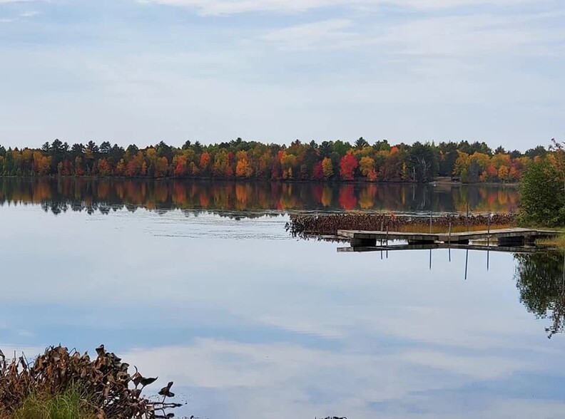 10689 Swamp Lake Rd, Tomahawk, WI à vendre - Photo de l’immeuble – Image 2 sur 48