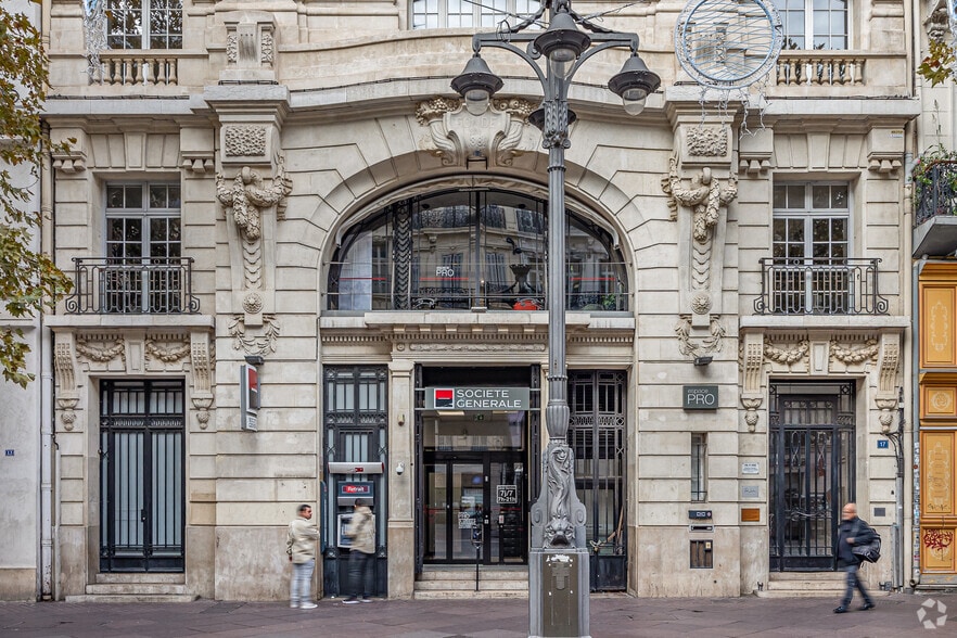 15-17 Voie La Canebiere, Marseille à louer - Photo de l’immeuble – Image 3 sur 4