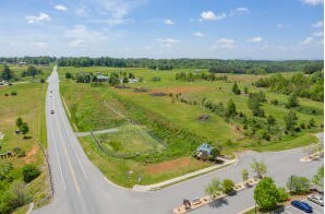 1092 Mayberry Crossing Dr, Moneta, VA à vendre Photo principale– Image 1 sur 2