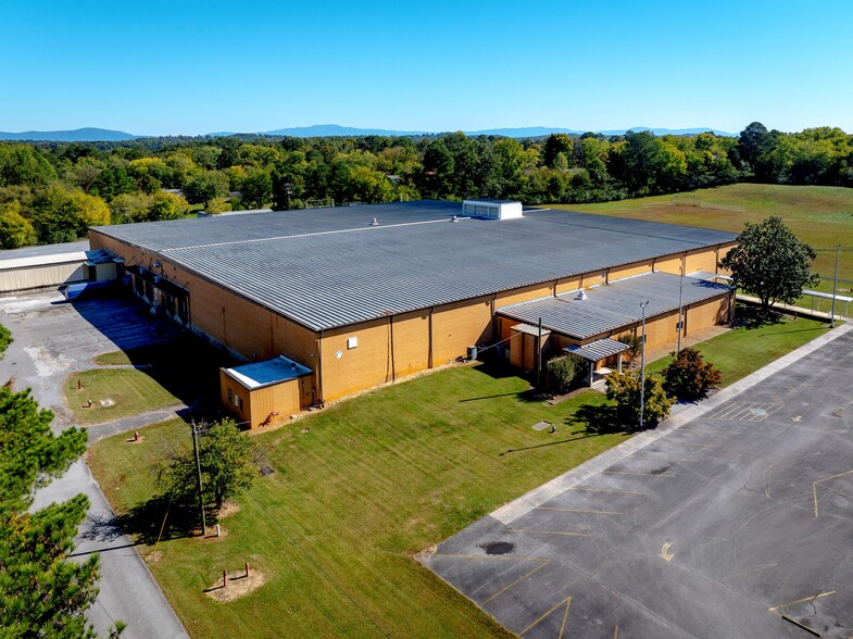 2000 Overhead Bridge Rd NE, Cleveland, TN à louer - Photo de l’immeuble – Image 1 sur 15