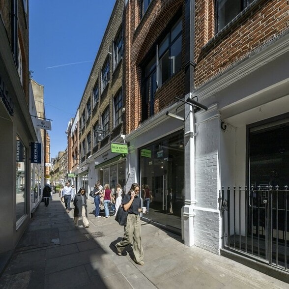 1-4 Langley Ct, Londres à louer - Photo principale – Image 1 sur 6