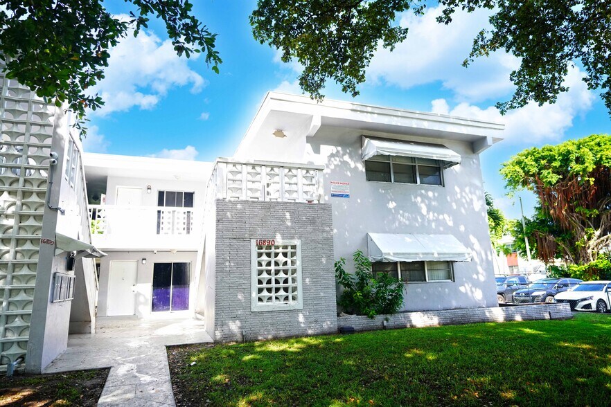 16890 NE 21st Ave, North Miami Beach, FL à vendre - Photo de l’immeuble – Image 3 sur 14