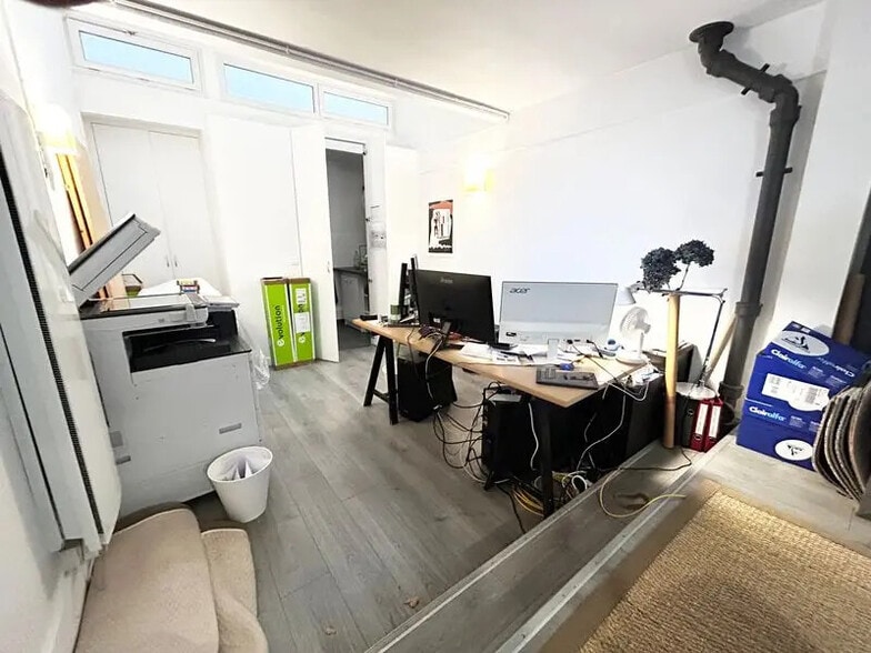 Bureau dans Paris à louer - Photo de l’immeuble – Image 3 sur 9