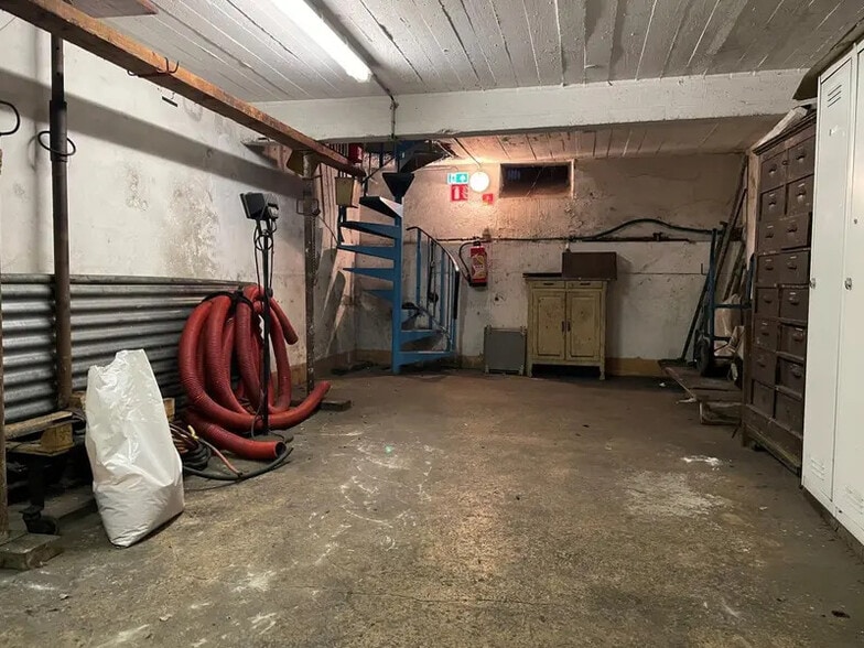 Local d'activités dans Malakoff à vendre - Photo intérieure – Image 2 sur 5