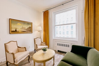 16 E 79th St, New York, NY à louer Photo intérieure– Image 1 sur 8