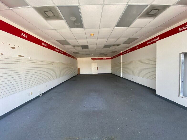 3819-3835 Phelan Blvd, Beaumont, TX à louer - Photo de l’immeuble – Image 2 sur 9
