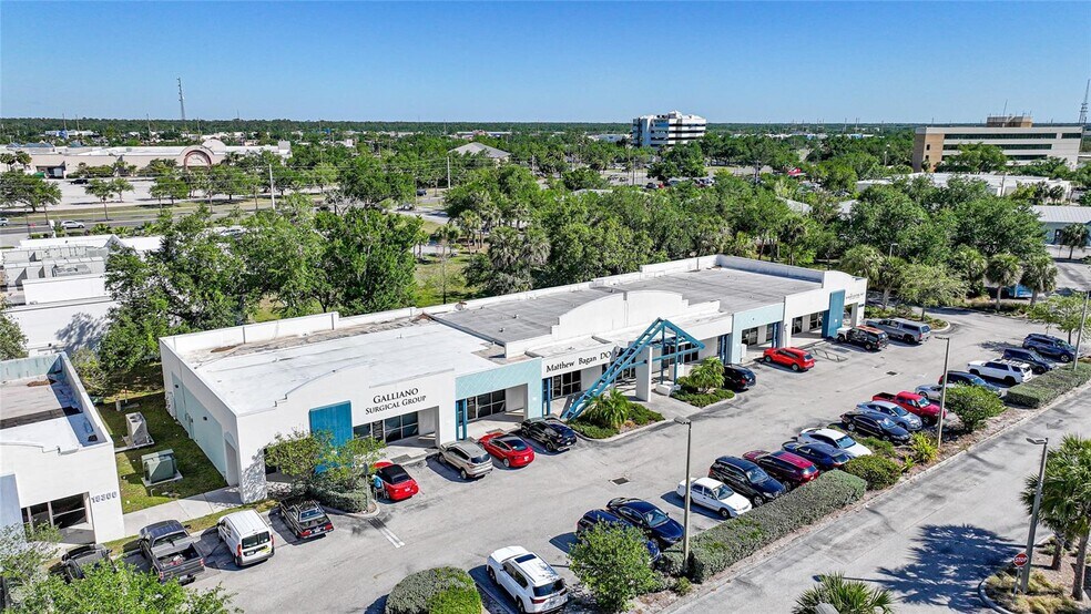 18308 Murdock Cir, Port Charlotte, FL à vendre - Aérien – Image 3 sur 27