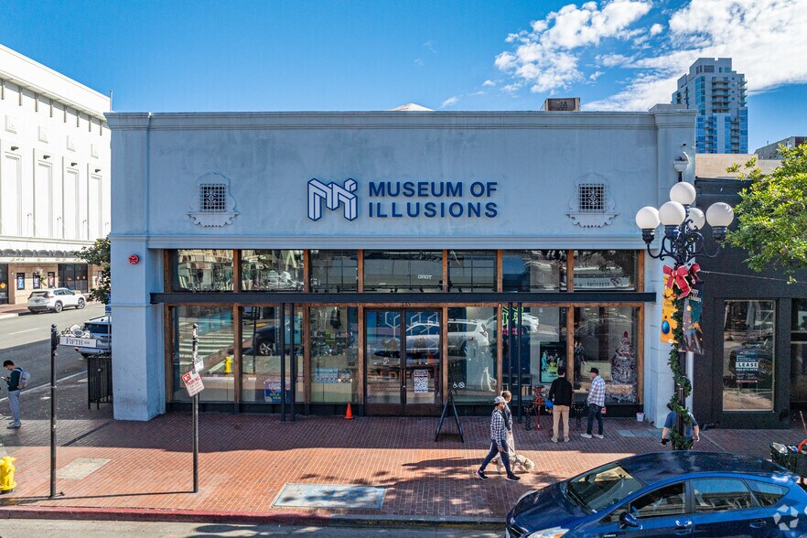 665 5th Ave, San Diego, CA à vendre - Photo de l’immeuble – Image 2 sur 4