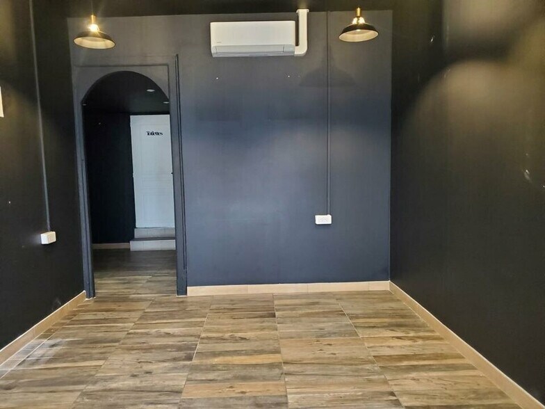 33 Rue De La République, OULLINS-PIERRE-BÉNITE à louer - Photo intérieure – Image 2 sur 7